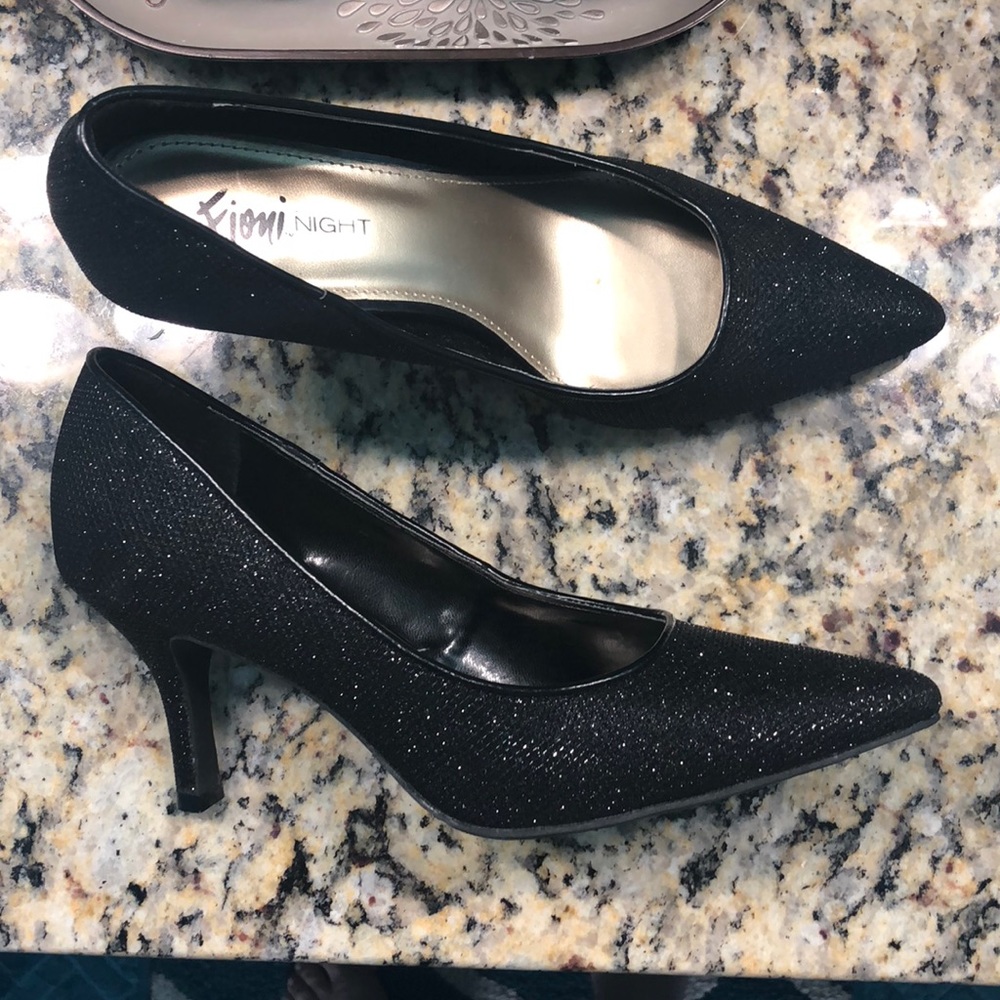 Sparkly black pumps